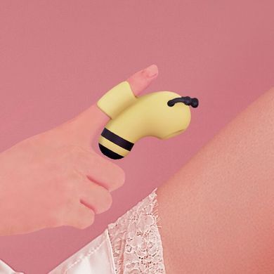 Вакуумный стимулятор с микротоками CuteVibe Beebe Yellow, на палец SO6550 фото